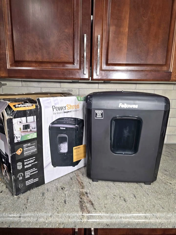 Fellowes Power Shred Paper Shredder For Sale