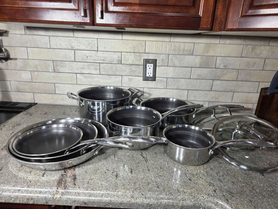 Henckles Paradigm 11-Piece Pot and Pan Set For Sale - photo 2