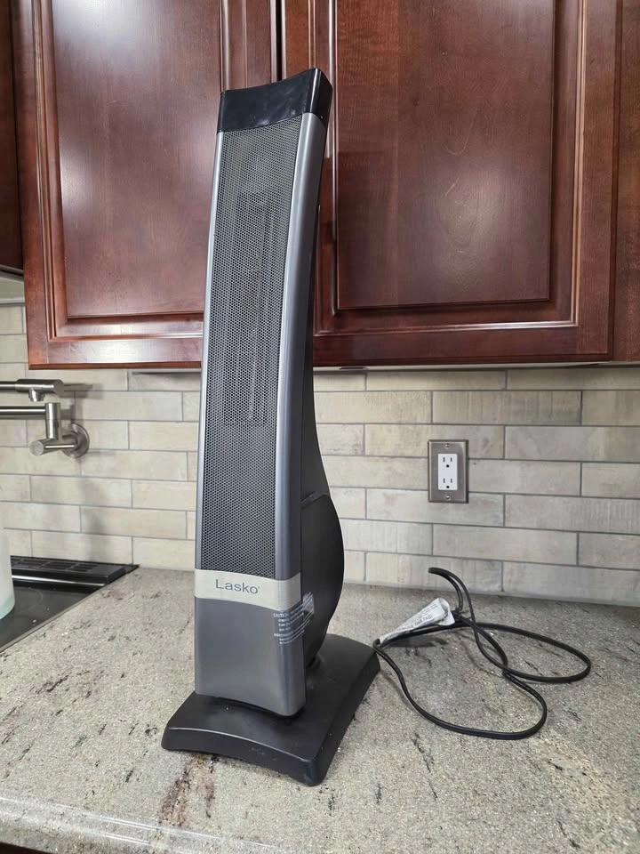 Lasko Tower Heater For Sale - photo 2