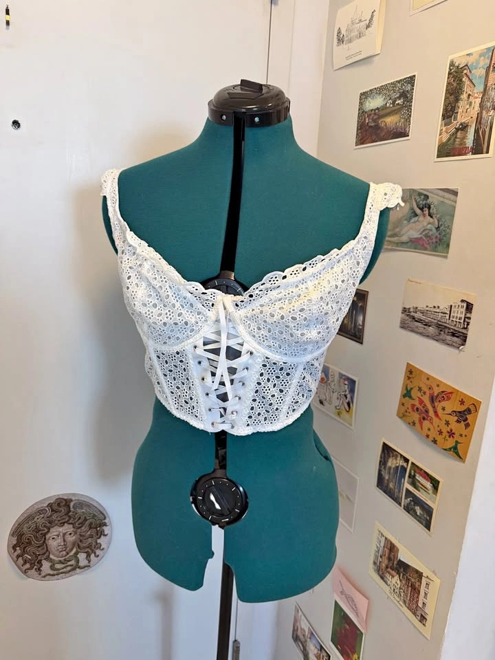 Victoria's Secret White Corset - Perfect Condition