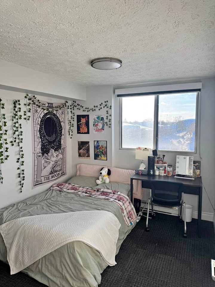 Private room for rent