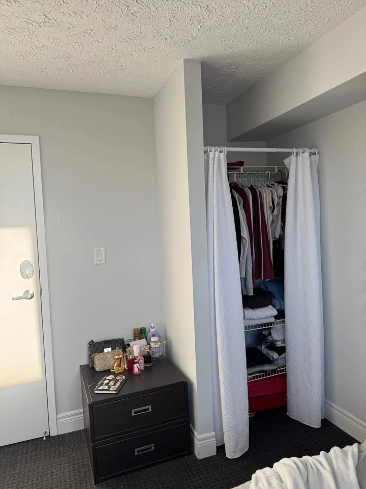 Private room for rent - photo 2