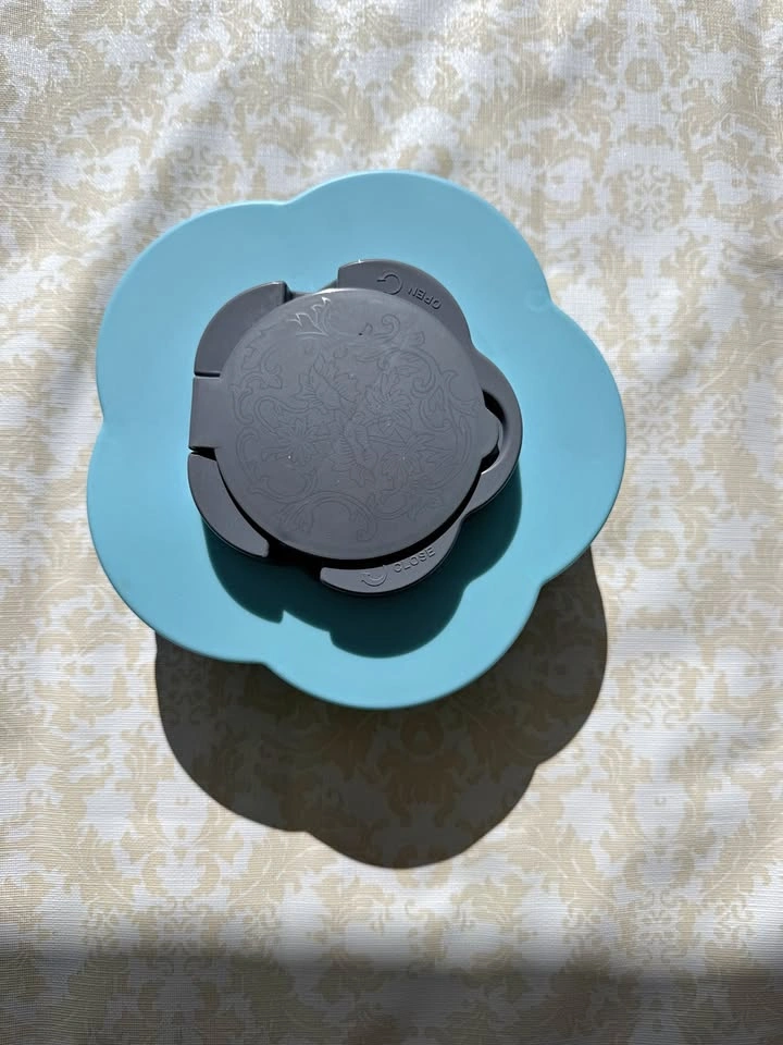 Collapsible Snack Box