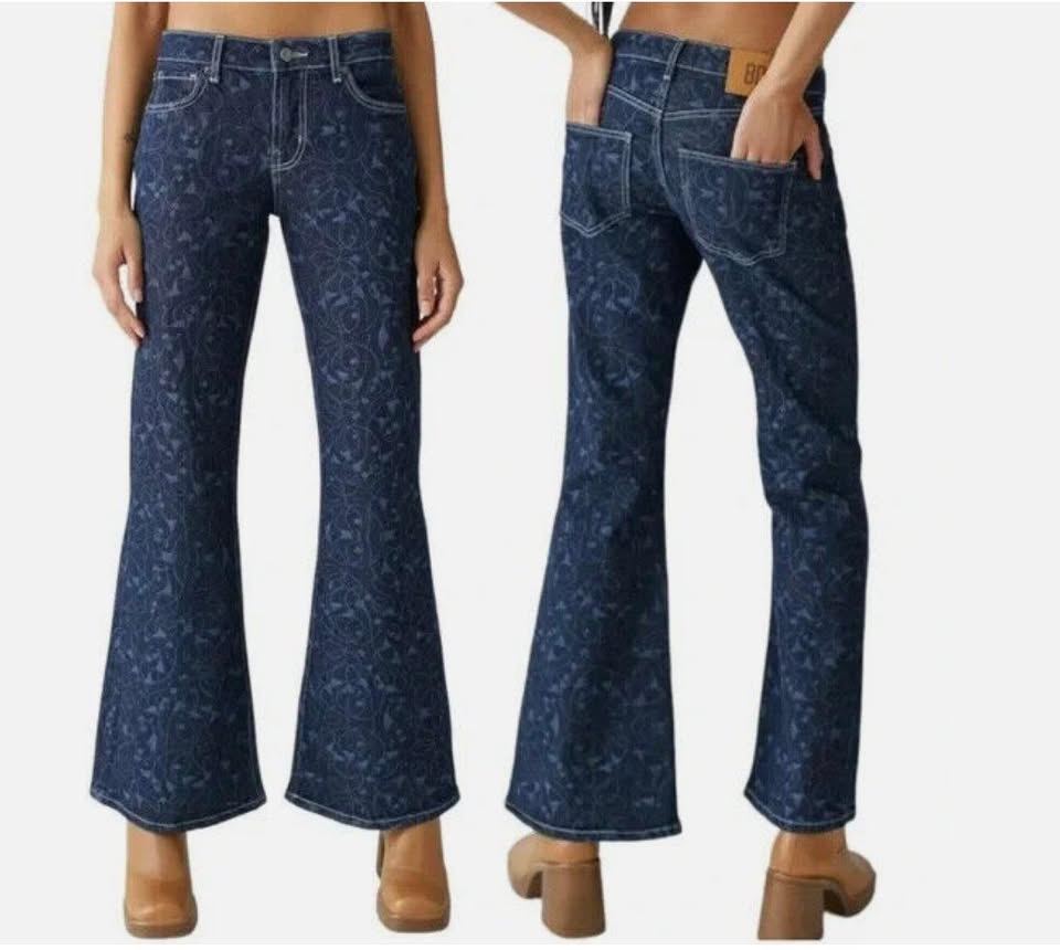 BDG Low Rise Flare Jeans - photo 2