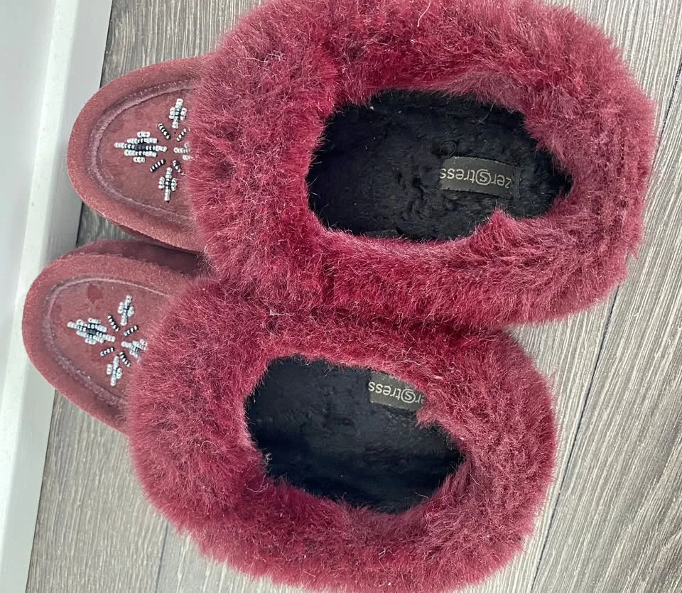 Real Fur Lined Moccasins - Size 6 thumbnail