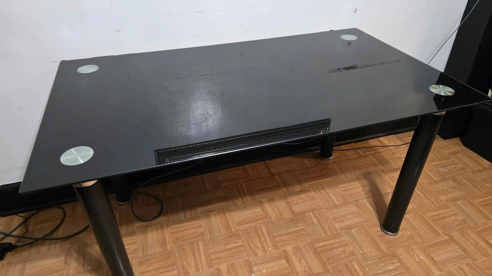 Dining table - photo 2