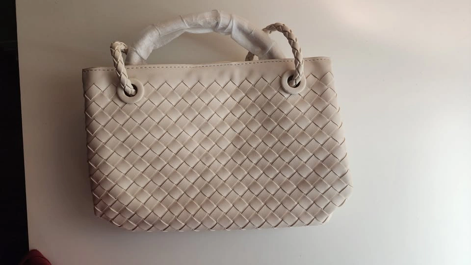 Elegant Woven Crossbody Handbag - Bottega Veneta Inspired - photo 2