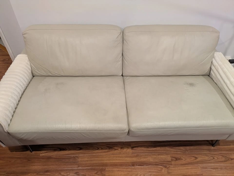 Love Seat in White 76W x 36D x 33H - photo 3