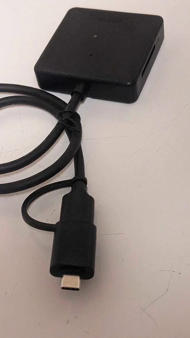 Benfei Card Reader image indicator(5)