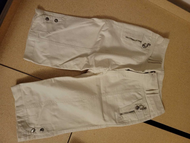 Ibeishi Capri Pants