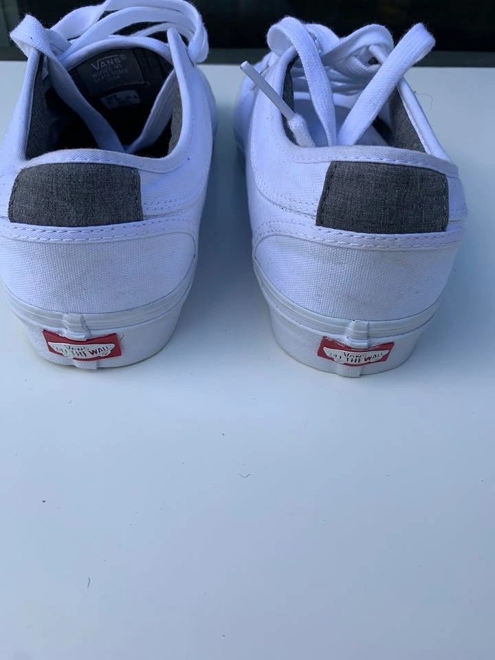 Men's and Youth Shoes: Jordans, Vans, Timberlands, Adidas - photo 2