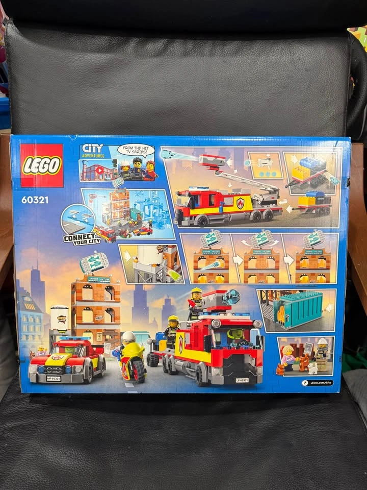 Lego City 60321 Fire Brigade - photo 2