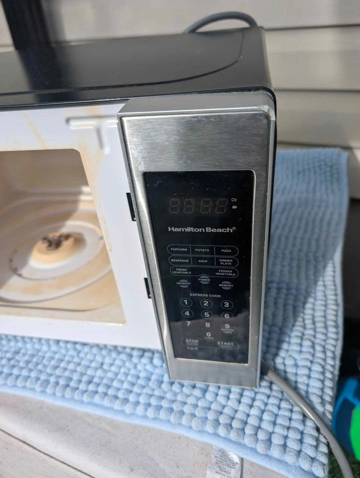 Microwave - photo 4