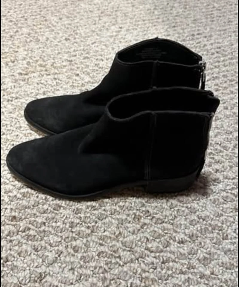 Dolce Vita Tucker Graphite Suede Ankle Boot 7.5 - photo 3