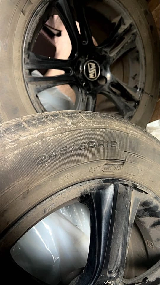 5 All Season Tires 245/60 R18 - photo 2