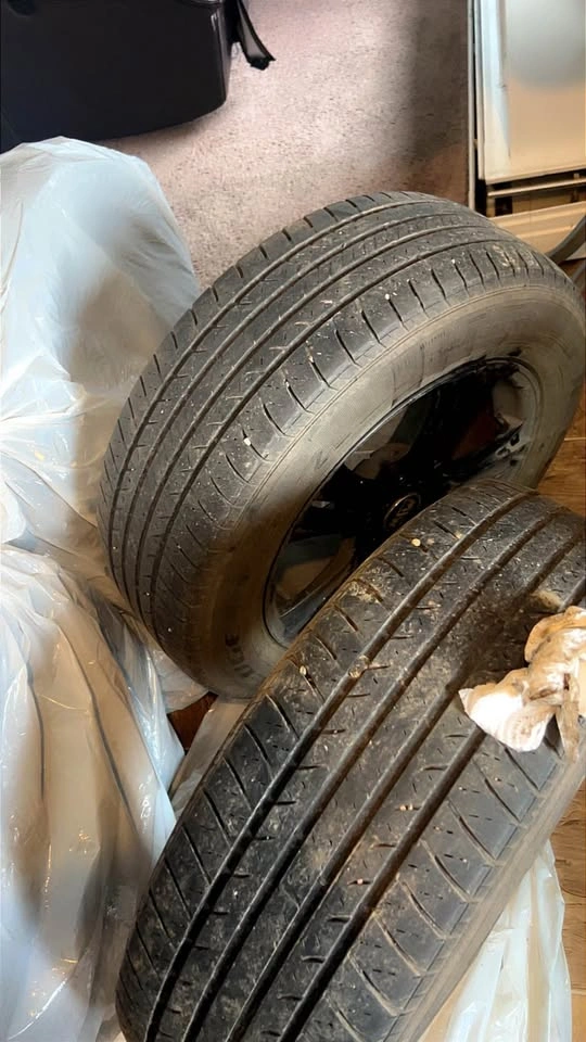 5 All Season Tires 245/60 R18 - photo 4