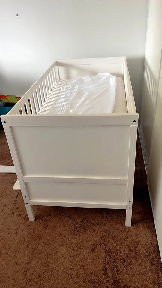 White Baby Crib with Mattress