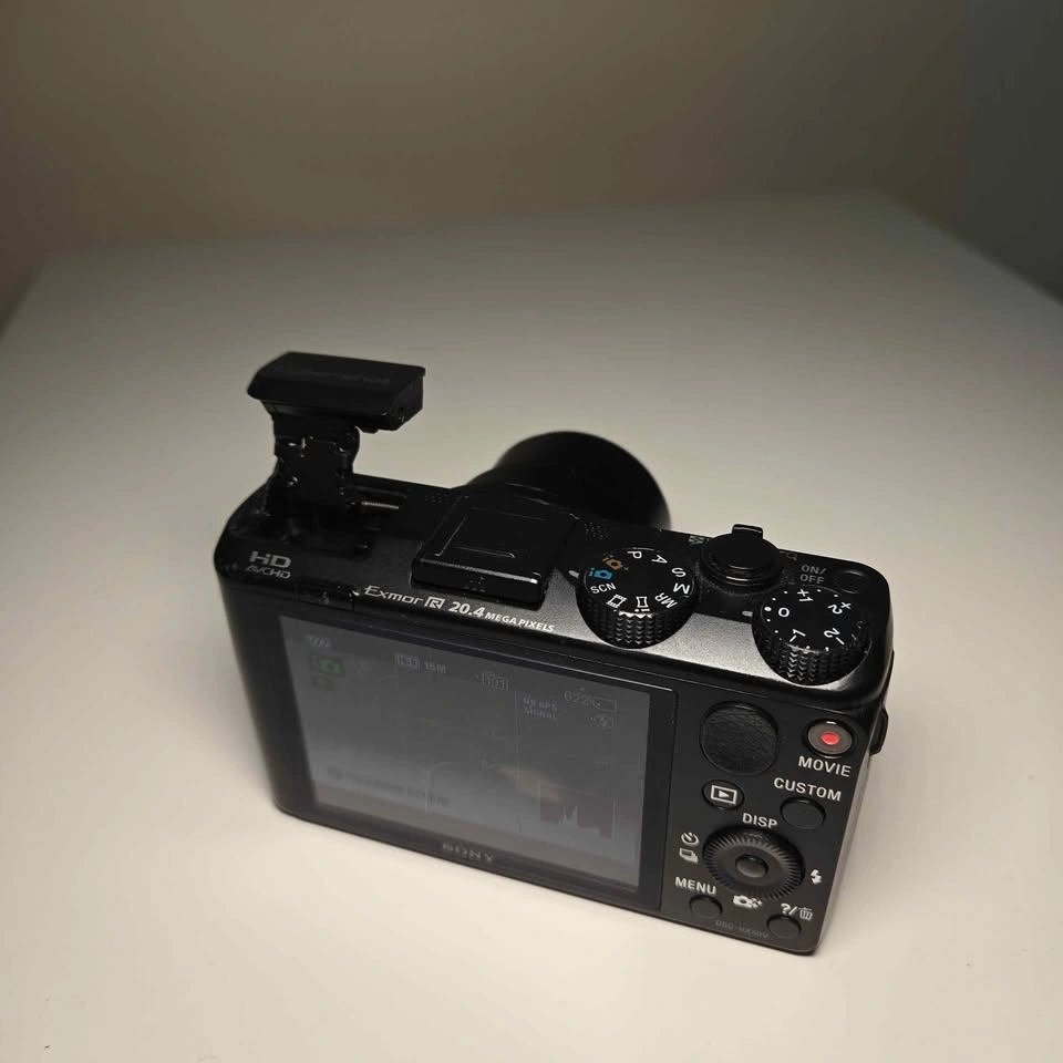 Sony Cyber-shot DSC-HX50V Digital Camera - photo 3