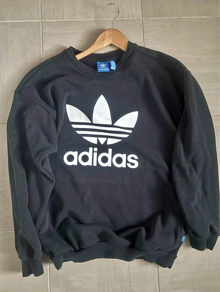 Adidas Black Woman's Sweater - Size Small