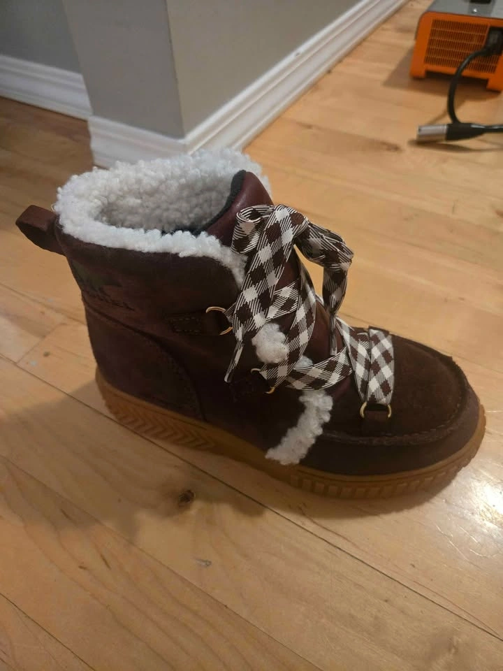 Sorel Women's Ona Ave Alpine Waterproof Boots (Burgundy) - photo 2