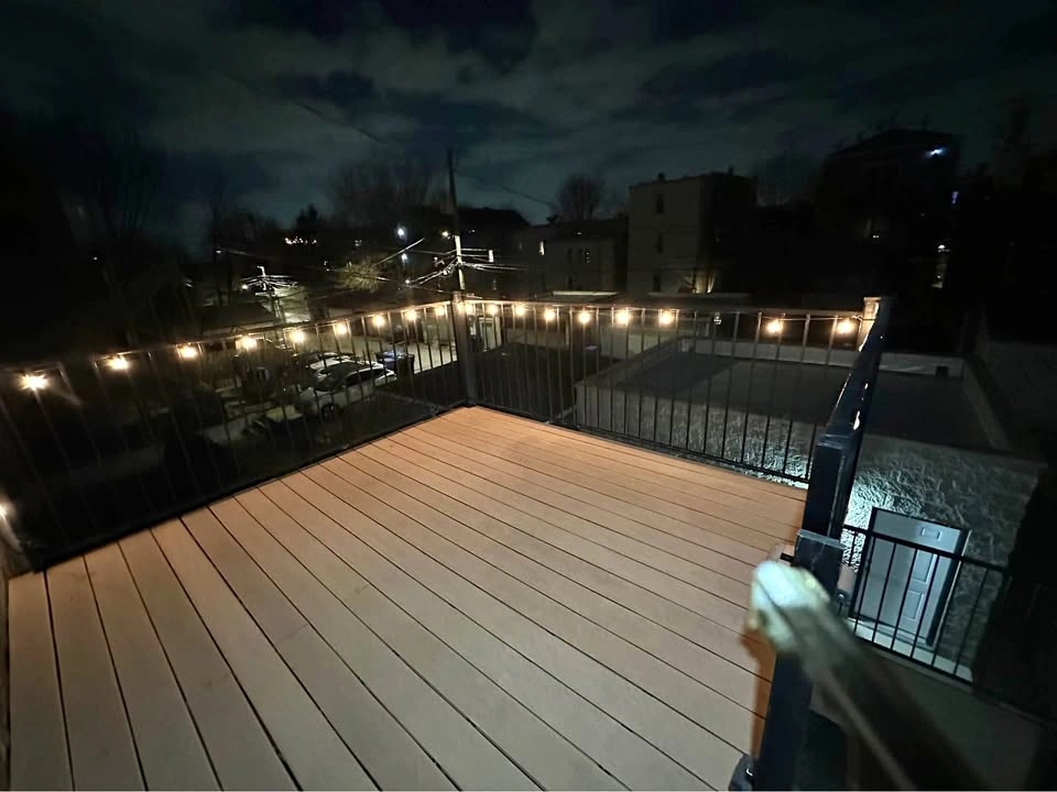 Outdoor string lights
