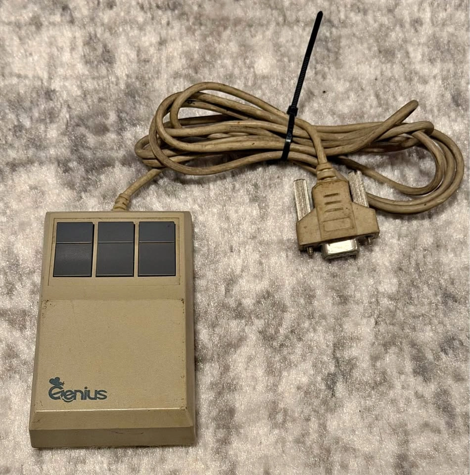 Vintage Genius Mouse Model Number GM-6