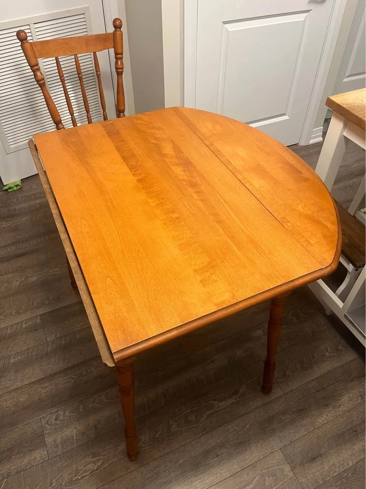 Vintage Drop Leaf Table & Chair Made in Canada - photo 2
