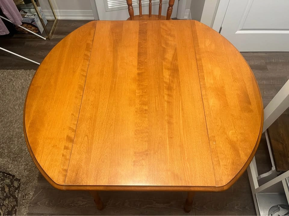 Vintage Drop Leaf Table & Chair Made in Canada - photo 4