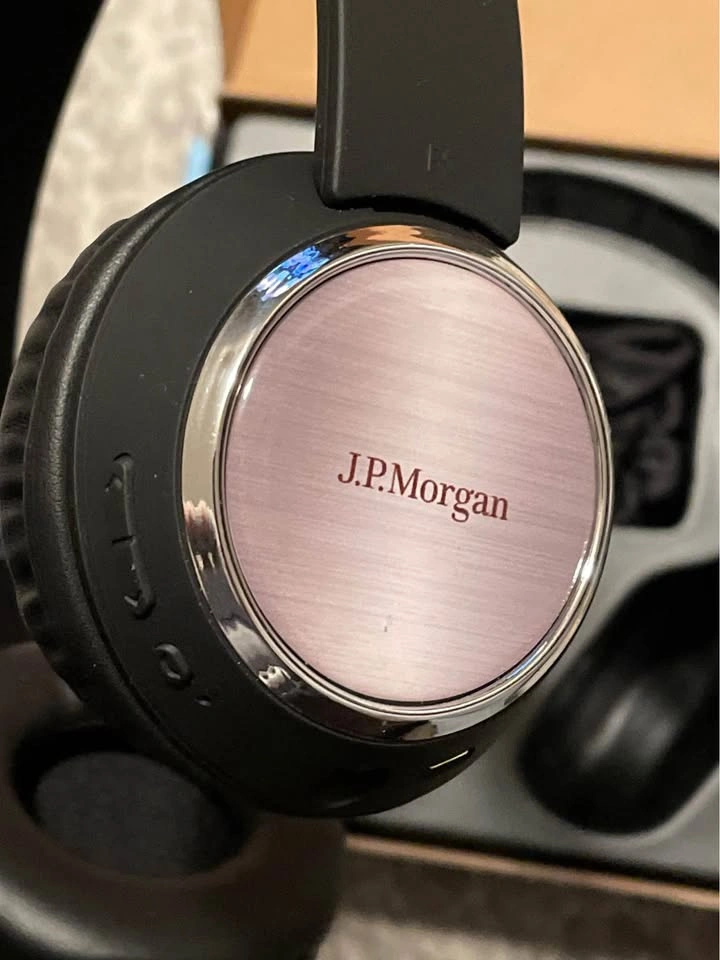 JP Morgan Beebop Wireless Headphones - photo 4