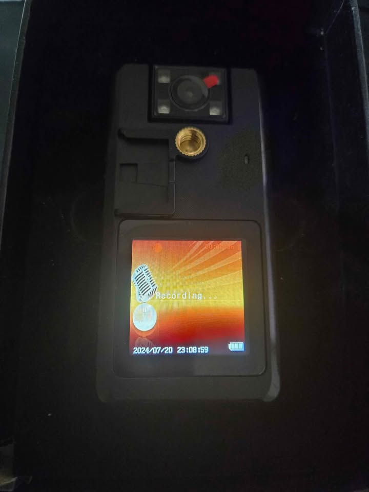 Body cam with 32gb sd card - photo 3