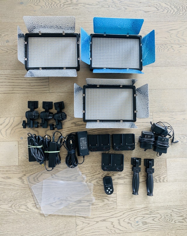 Genaray Escort Daylight LED 3-Light Interview Kit