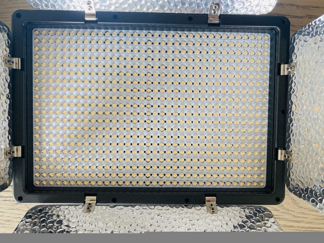 Genaray Escort Daylight LED 3-Light Interview Kit - photo 3