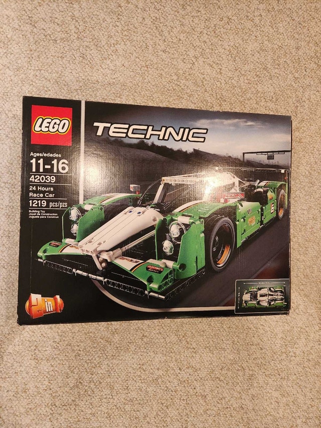 Lego Technic 42039 24 Hour Race Car - photo 2