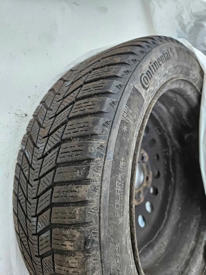 P215/55/R17 Winter Tires on Rims - Continental - photo 2