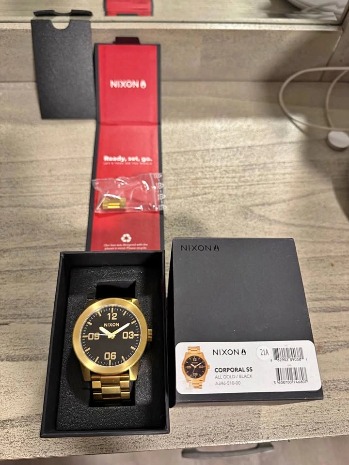 Nixon Corporal SS Gold Black Watch