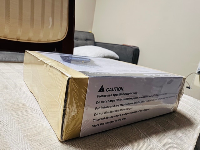 LiitoKala Lii-500 Smart Universal Charger - photo 2