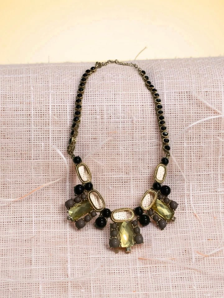 ✨🖤💛 Assorted Necklaces for Sale! 💛🖤✨ - photo 2