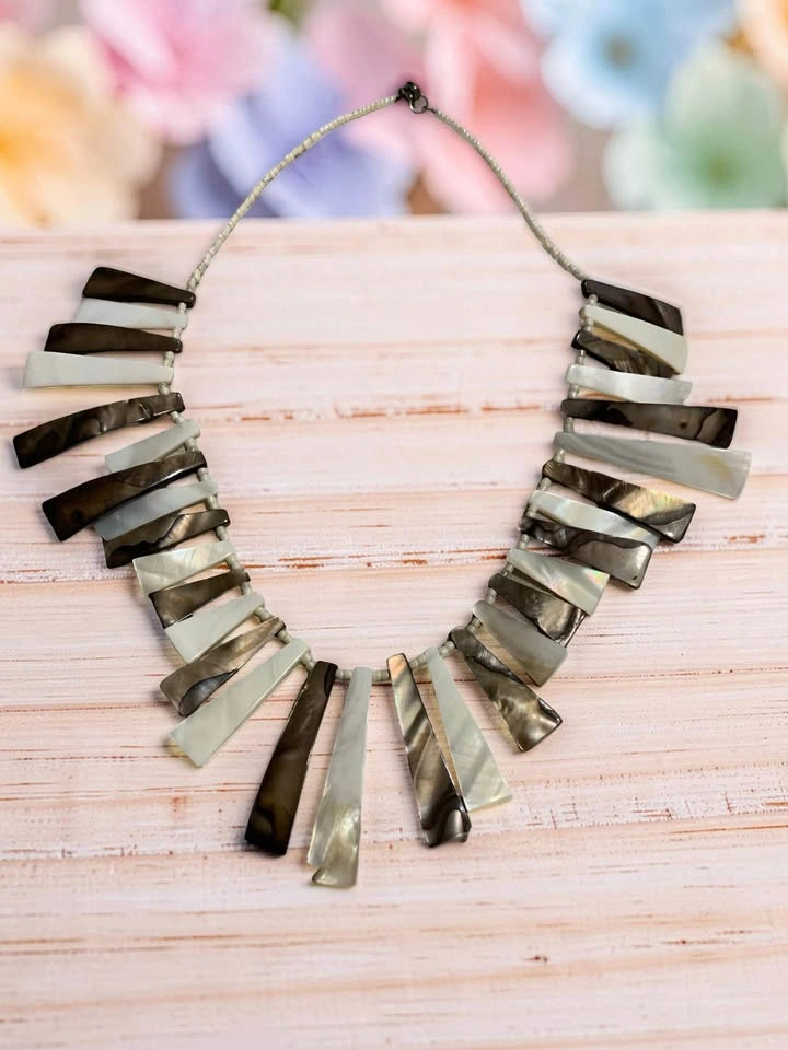 ✨🖤💛 Assorted Necklaces for Sale! 💛🖤✨ - photo 5