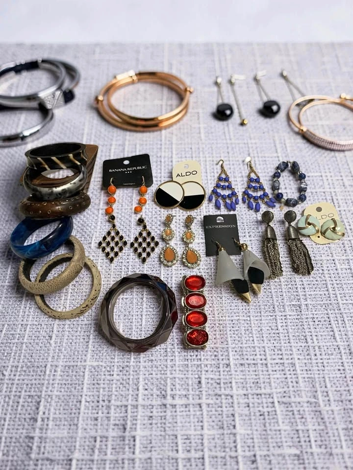 Mixed Jewelry Lot - Banana Republic ALDO Expression Earrings Bra