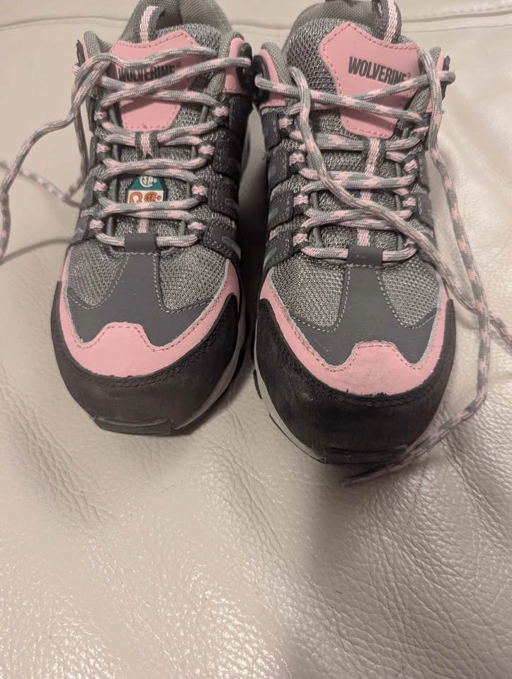 Wolverine Steel Toe Shoes, Ladies, Size 5 - photo 3