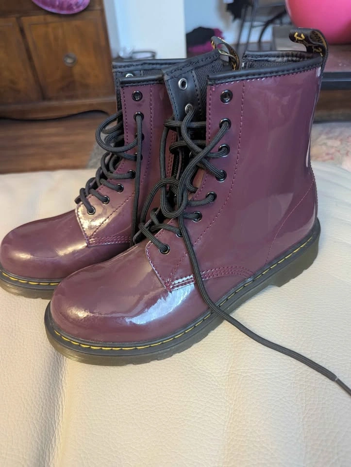 Brand New Dr. Martens, sz 6 - photo 3