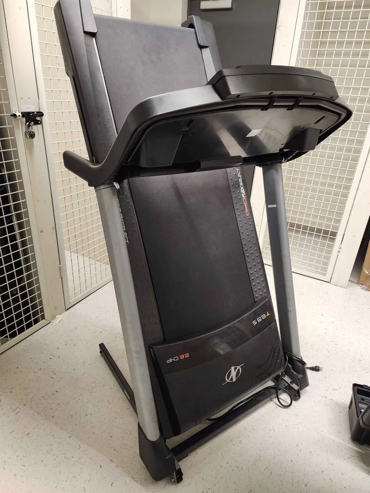 Like new - Nordictrac T6.5S treadmill - photo 2