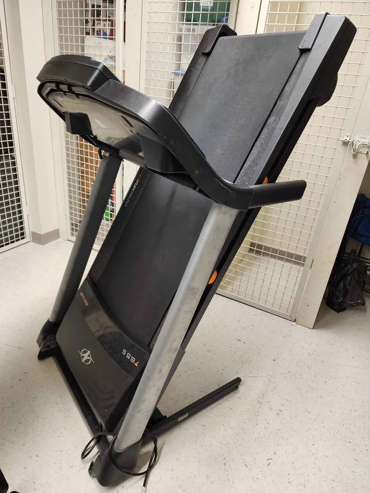 Like new - Nordictrac T6.5S treadmill - photo 3