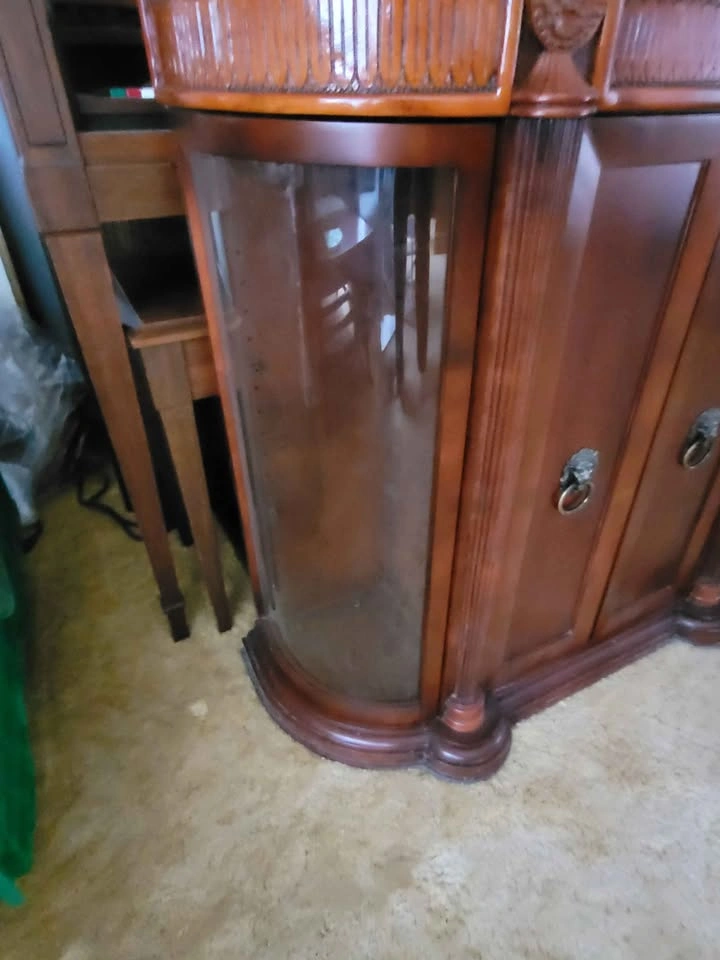 Bombay Company Accent Cabinet - photo 2