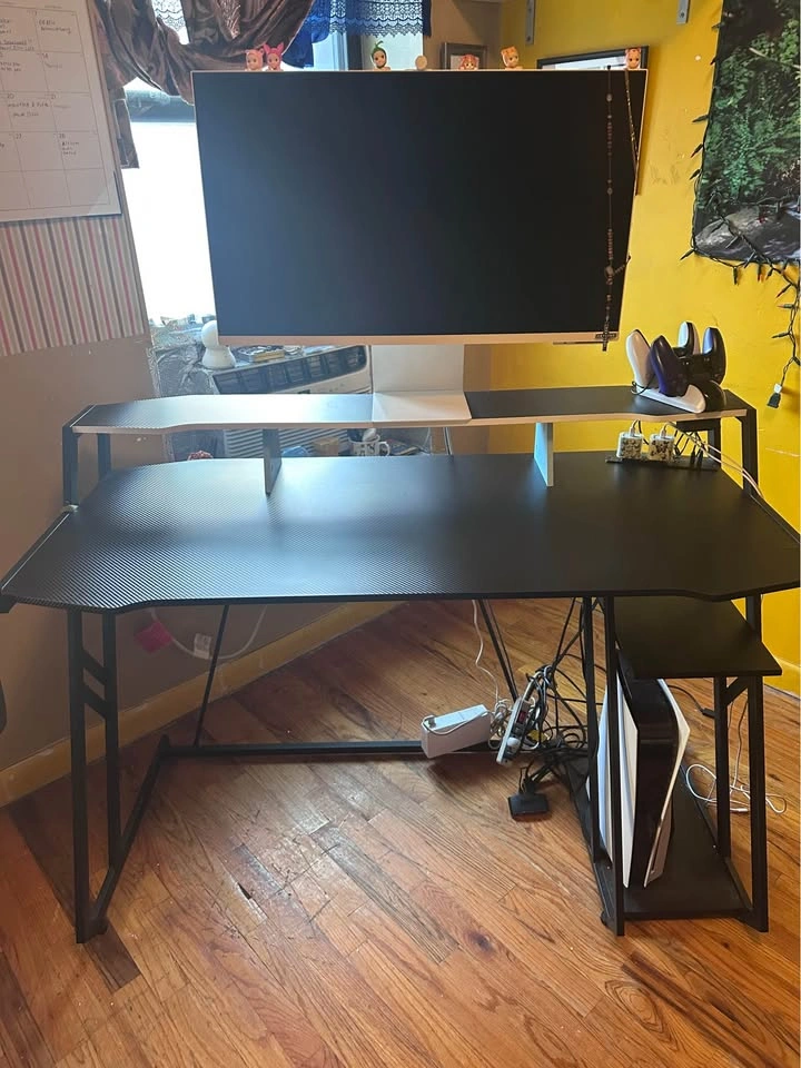 GAMER DESK FOR SALE