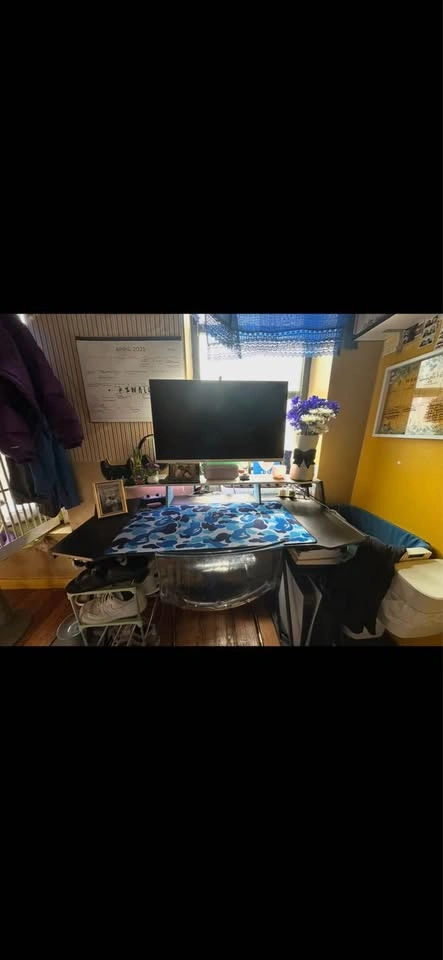 GAMER DESK FOR SALE - photo 3