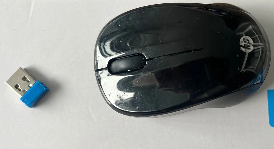 HP Wireless Keyboard and Mouse 300 - photo 2
