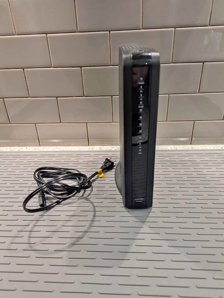 Technicolor DPC3848V Dual-Band Wi-Fi Cable Modem Router