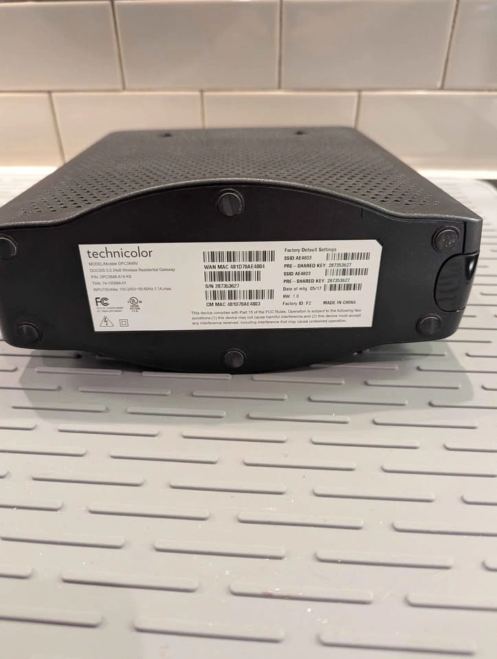 Technicolor DPC3848V Dual-Band Wi-Fi Cable Modem Router - photo 5