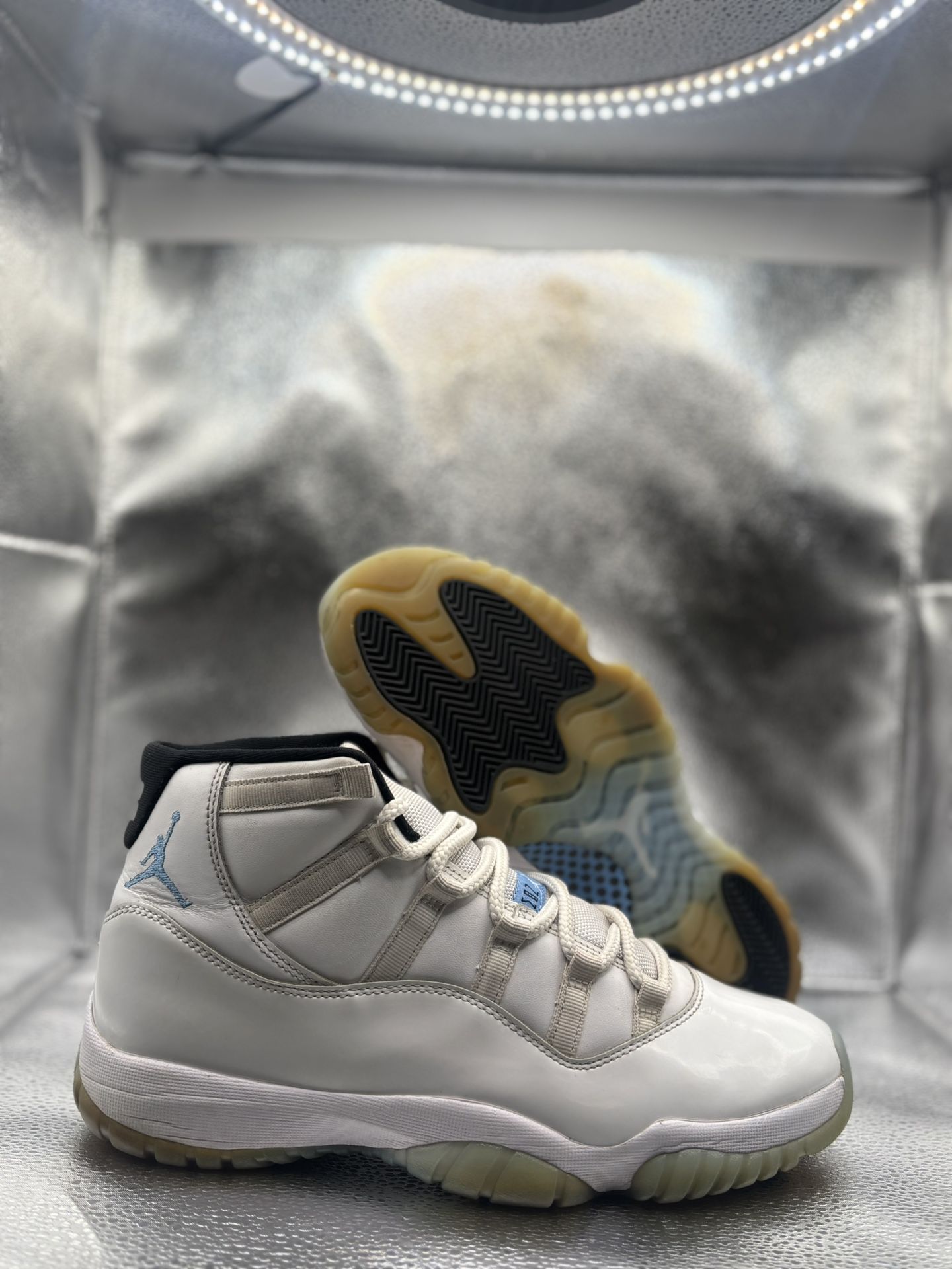 Air Jordan 11 Legend Blue 2024